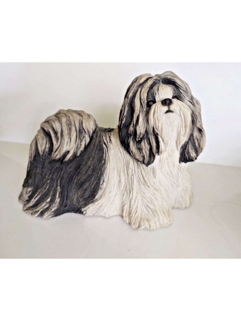 Sandicast Shih Tzu Dog Figurine sculpture black, gray, and white show coat